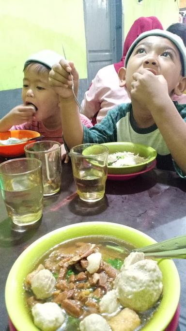 WARUNG BAKSO WIDURA