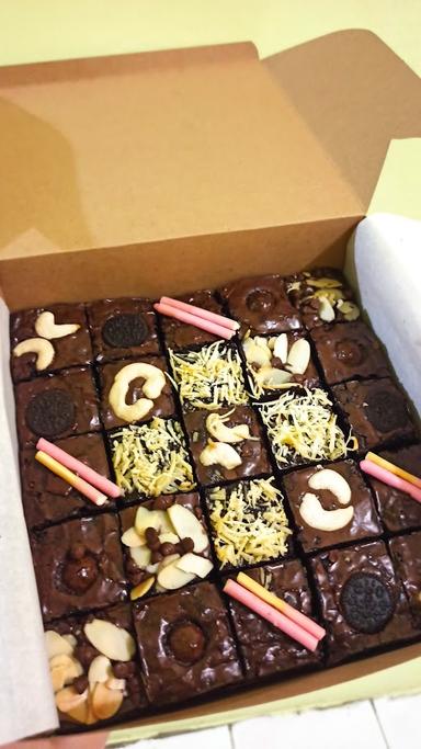 JUAL BROWNIES MURAH DI MEDAN/FRAUTI CAKES & BAKERY