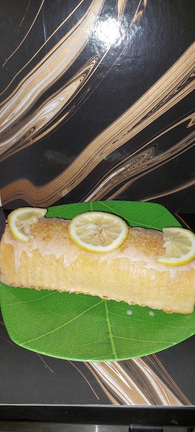 SHINE'S LEMON CAKE