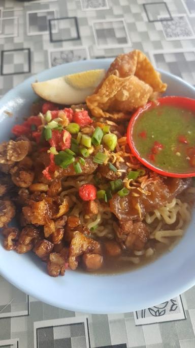 MIE PANGSIT AYEN GARUDA