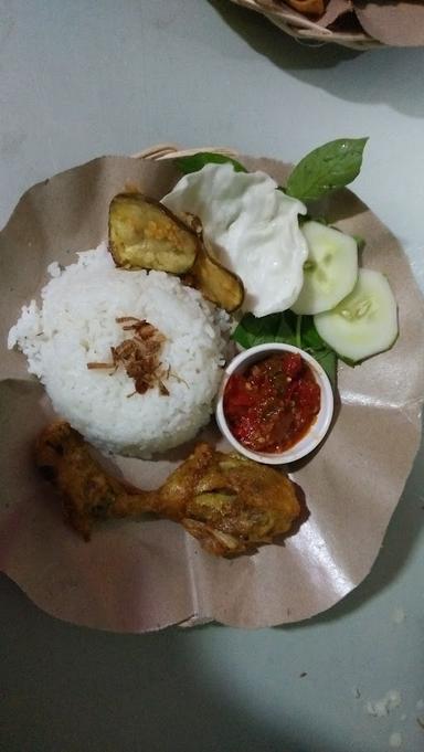 AYAM PENYET MR. HAN