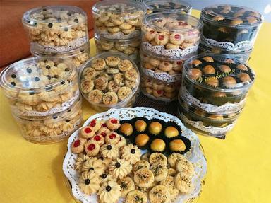 DAPUR WAK ERNA - JUAL KUE DAN JAJANAN MEDAN