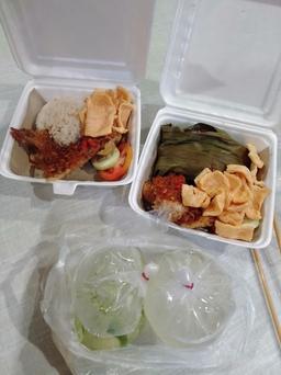 Photo's Ayam Geprek Nasi Bakar Bg Ivan