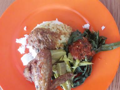 WARUNG NASI PADANG