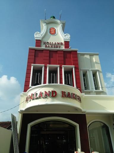 HOLLAND BAKERY