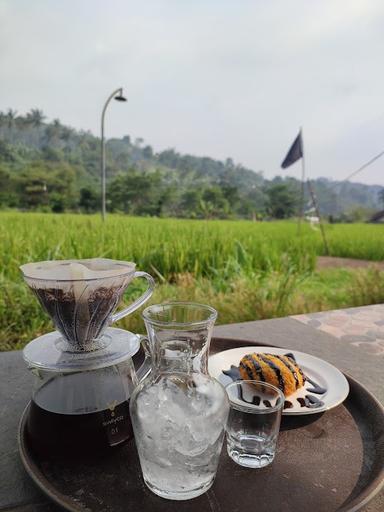 NGOPI LUMBUNG PADI ( NGOPI LUDI )