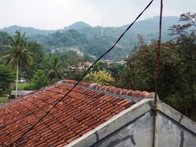 WARUNG BAKSO METEOR UNGU