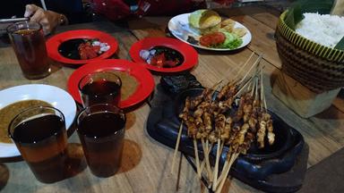 WARUNG SATE SHINTA