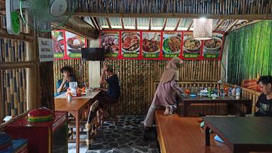 WARUNG TEH POPON