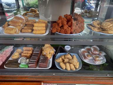 ANEKA KUE RAHMAT