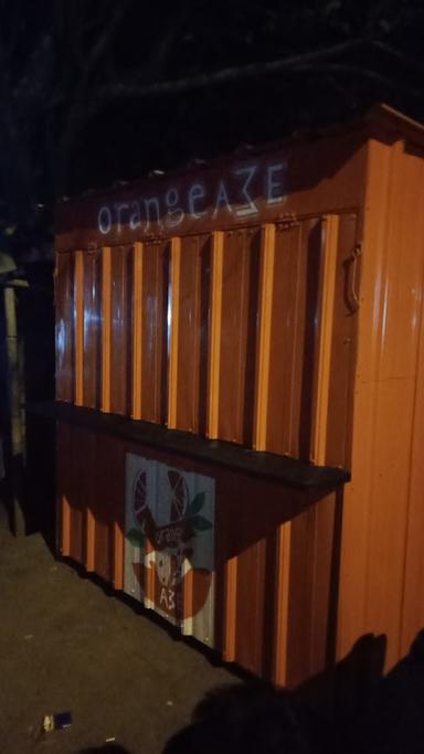 KEDAI MINUMAN ORANGE A3E