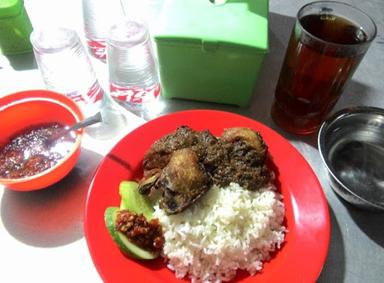 NASI BEBEK PAK ROFIQ KHAS MADURA