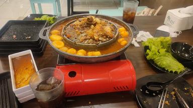 SOGOGI SHABU & GRILL LEBAK BULUS