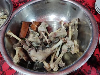 SOP KAKI KAMBING KHAS BETAWI BANG ATE CABANG CIRENDEU