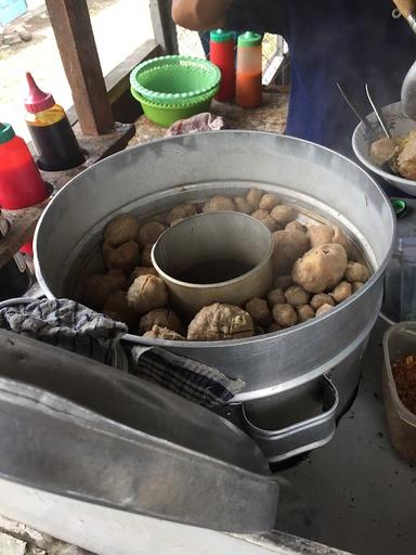 BAKSO MUSLIM JEMBER PAK YO