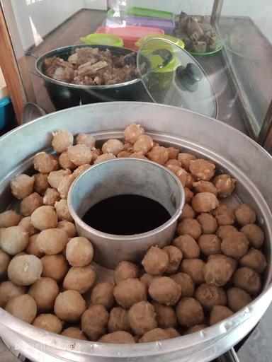 KEDAI BAKSO KRAMAT