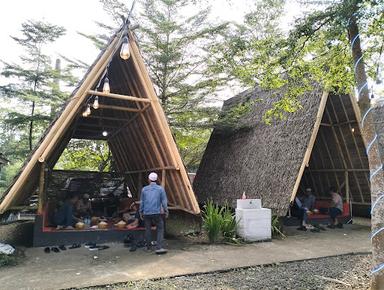 SAUNG RAJA (MENES PANDEGLANG)