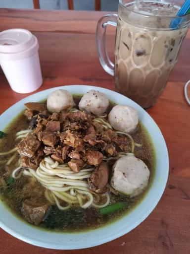 BAKSO & MIE AYAM WONOGIRI ARTHO MORO DRANCANG KEC MENGANTI