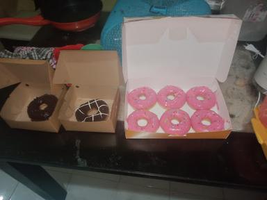 C.OLA DONUTS