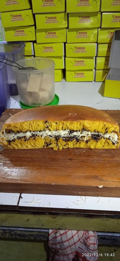 MARTABAK RADJA JL RAYA HULAAN NO 177