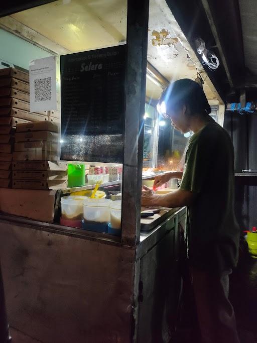 MARTABAK & TERANG BULAN SELERA