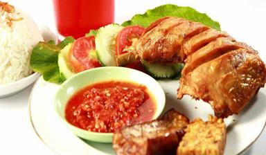 AYAM BAKAR MADU CAK GOSONG