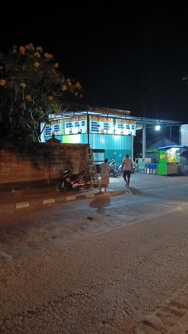 LALAPAN MANDARA & BAKSO NABILA