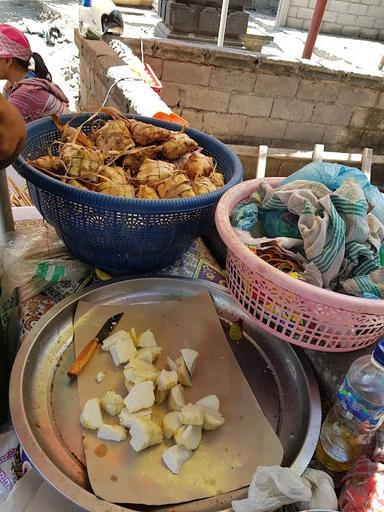 SATE BABI PENGKOLAN