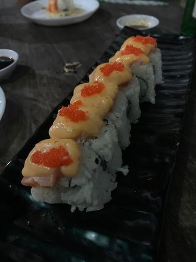 SUSHI WARUNG GARAGE