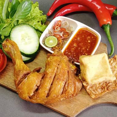 WARUNG CEDIL AYAM BAKAR LALAPAN DAN GEPREK