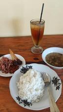 Warung Lawar Soto Emon