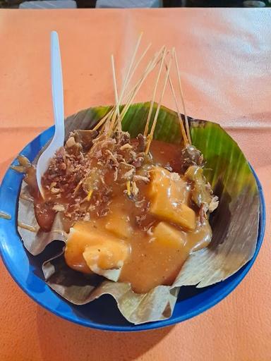 SATE PADANG GOYANG LIDAH