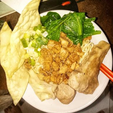 BAKSO & MIE AYAM MONAS