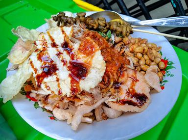 BUBUR AYAM PAK GENDUT