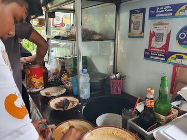 KAWASAN KULINER TENDA BIRU