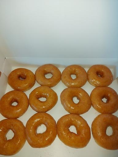 KRISPY KREME DOUGHNUTS