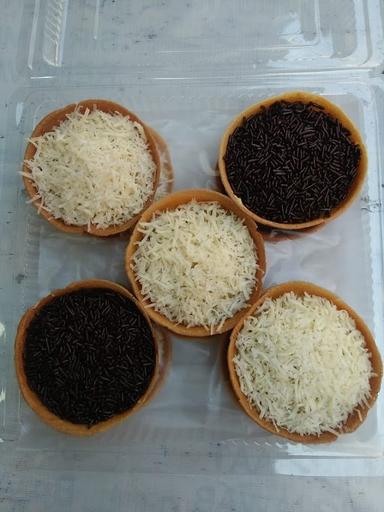 MARTABAK UNYIL ALESHA