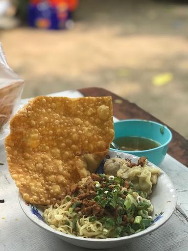 MIE AYAM PAK LOSO KUMIS