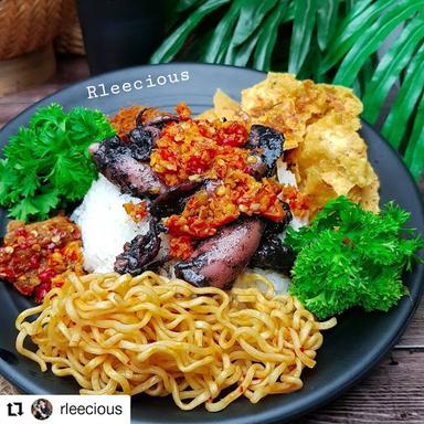 NASI CUMI HITAM MADURA PAK KRIS,MENTENG JAKARTA PUSAT