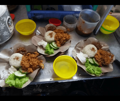 NASI UDUK OTIEB AYAM KREMES