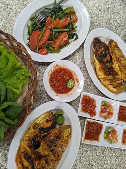 Photo's Pondok Ikan Bakar Babe H. Lili