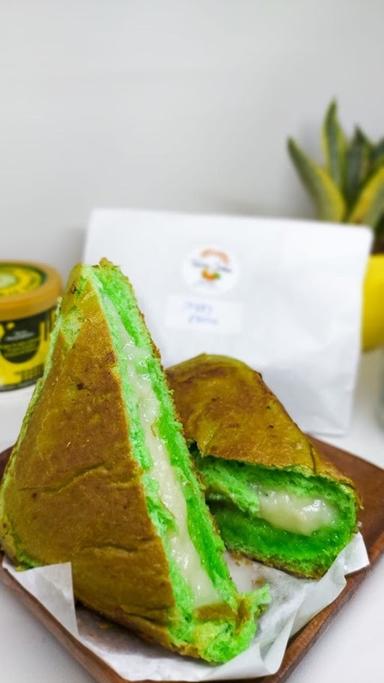 ROTI BAKAR & KUKUS KURO JOHN MENTENG