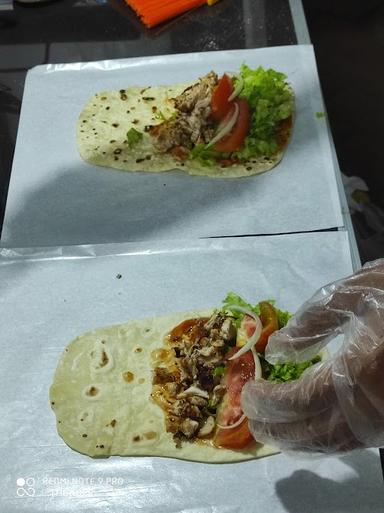 ISTANBUL KEBAB TURKI MERAKURAK