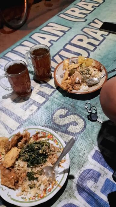 WARUNG NASI PECEL DAN UDUK