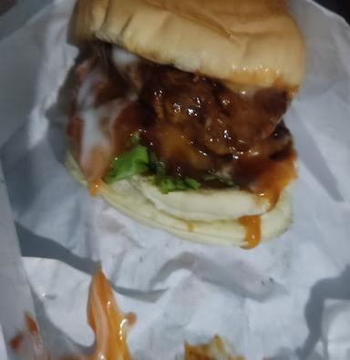 BURGERAX TAMAN SISWA