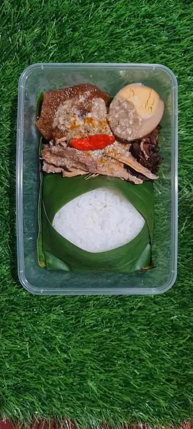 WARUNG SARAPAN GUDEG BASAH BU SRI