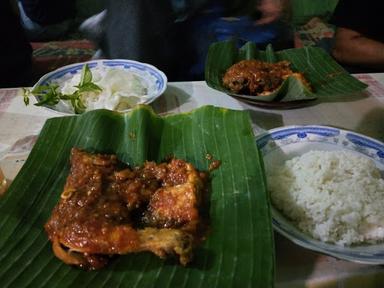 AYAM PENYET BU ASIH