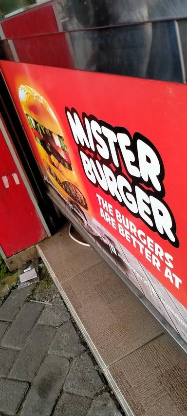 MISTER BURGER