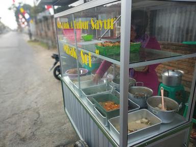 NASI UDUK DAN BUBUR SAYUR MBAK SRI