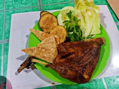 PECEL LELE SELERA SPECIAL NASI UDUK